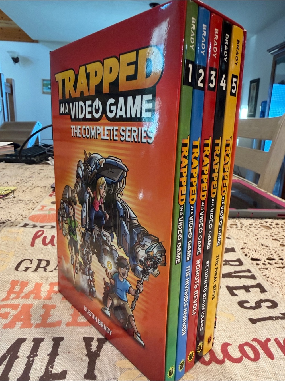 Trapped in a Video Game: The Complete Series - Orange Box Set